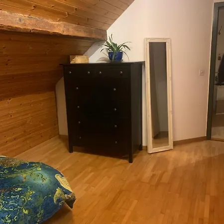 Zentrale Διαμέρισμα *